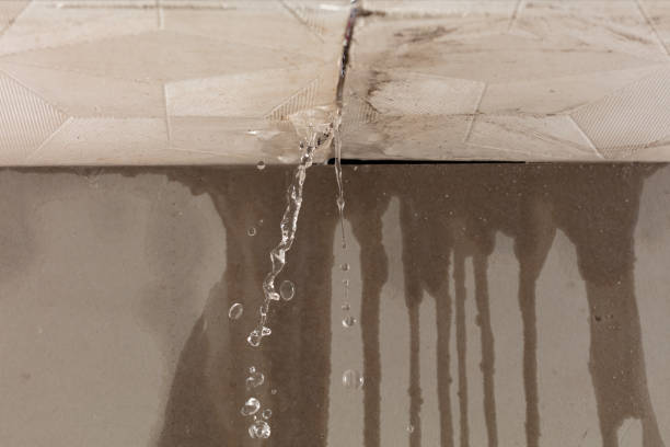 Professional Flood Damage Cleanup technician working in Laguna Beach, CA